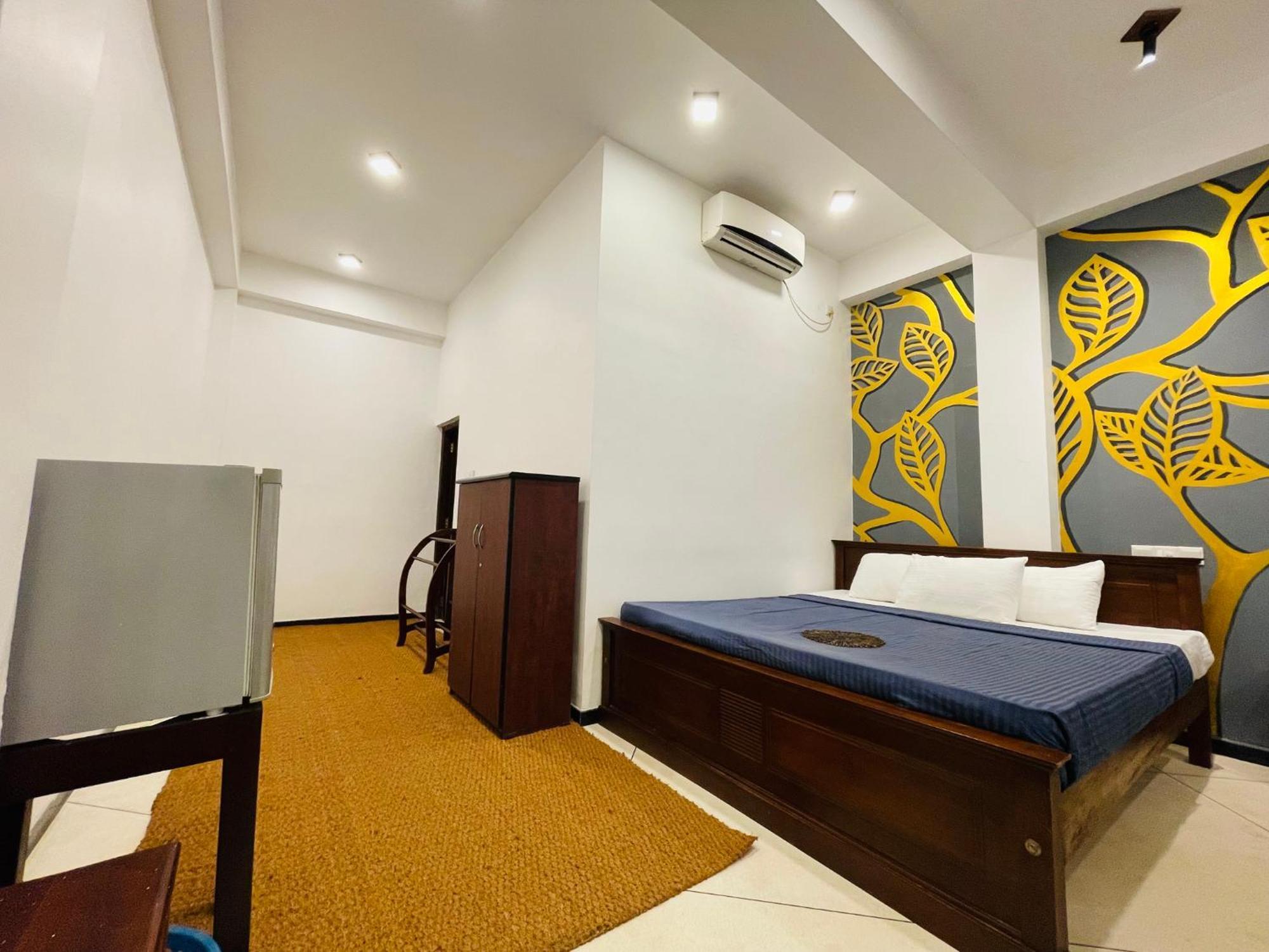 Crystal Oceanic Hotel Ahangama Exterior photo