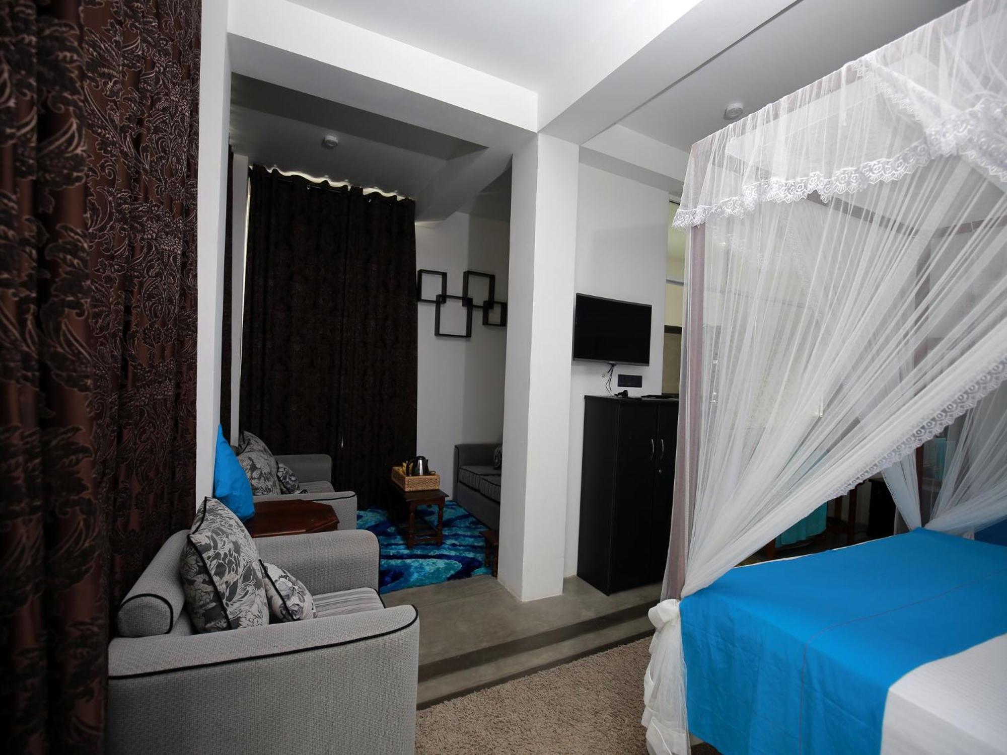 Crystal Oceanic Hotel Ahangama Exterior photo