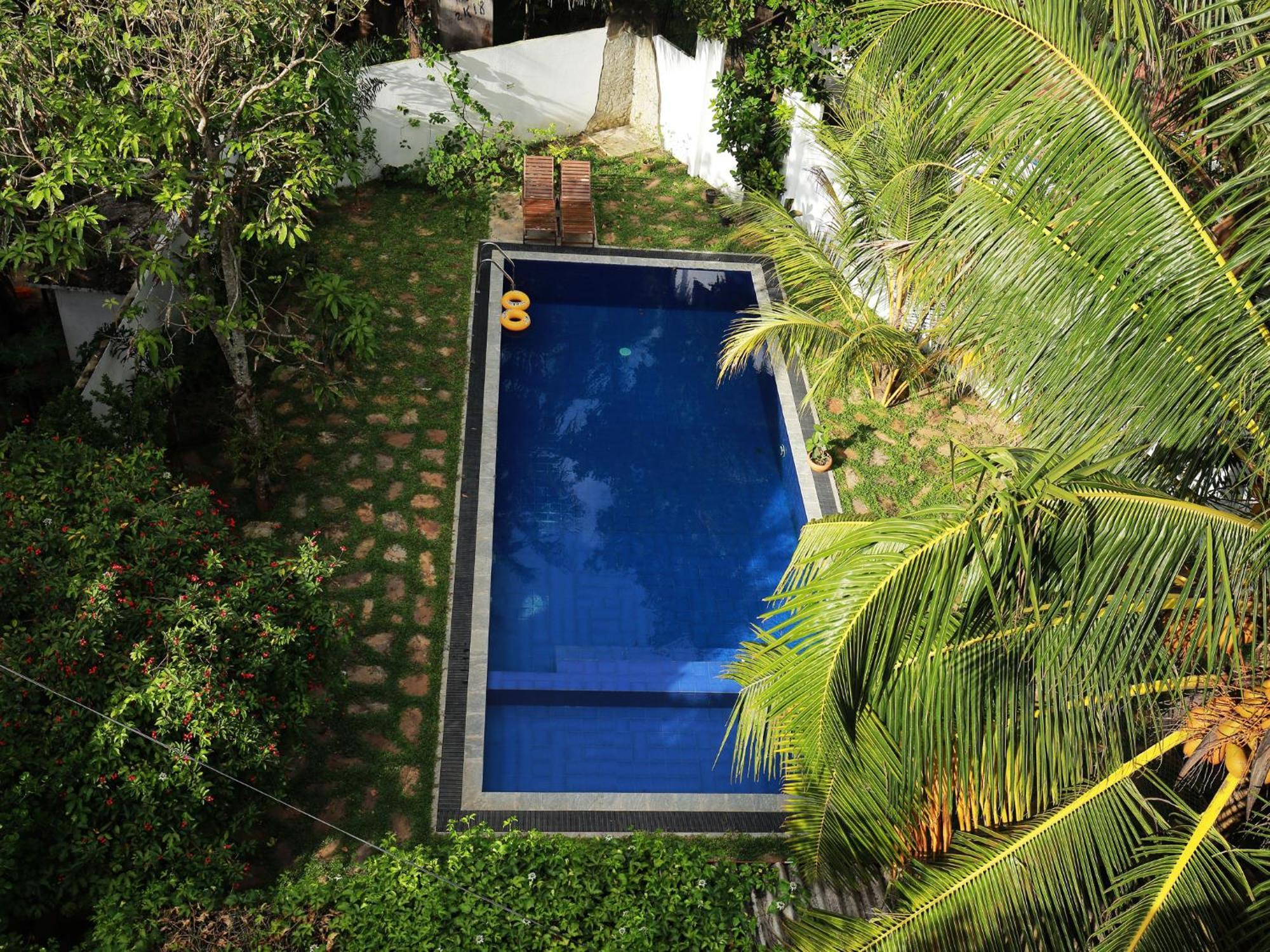 Crystal Oceanic Hotel Ahangama Exterior photo